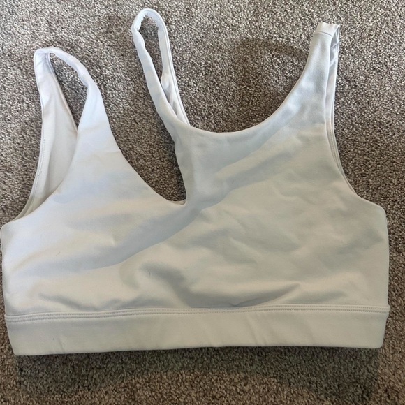 ALO Yoga Tops - Alo yoga sport bra